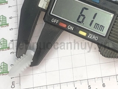 Nở nhựa trắng số 3 dùng cho vít 4 mũi khoan 6 (6x30)