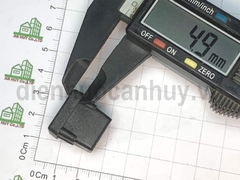 Nút bịt chân bàn sắt hộp vuông 20x20 ren M8