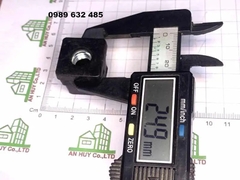 Nút bịt chân bàn sắt hộp vuông 25x25 ren M10