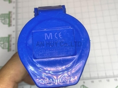 Ổ cắm công nhiệp 3 lỗ MCE xanh 16A IP 44