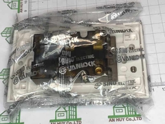 Ổ cắm SINO ba 2 chấu S18U3