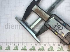 pat âm đỡ kệ 10x150 sắt có điều chỉnh