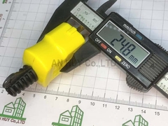 Phích cắm chịu tải Vinakip 3000W Vàng