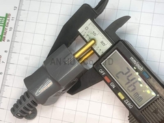 Phích cắm chịu tải Vinakip 3000W Xám