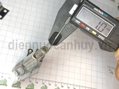 Chốt cửa inox mỏng nhỏ 4 inch đế 35x95 mm