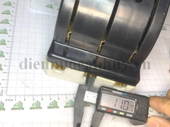 Cầu dao đế sứ đảo chiều cực đúc Vinakip 3 pha 100A