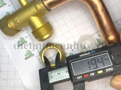 van khóa cục nóng điều hòa ống 19