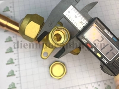van khóa cục nóng điều hòa ống 19