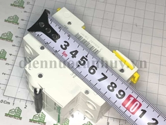 MCB đôi A9K27225 2P25A 6kA Schneider điện áp xung chịu được Uimp =kV (sản xuất Thái Lan)