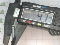 Bulong 5x30 xẻ rãnh sắt mạ đầu tròn bake