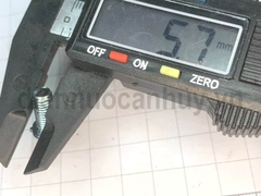 Bulong 6x15 xẻ rãnh sắt mạ đầu tròn bake