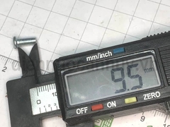 Bulong 4x10 xẻ rãnh sắt mạ đầu tròn bake