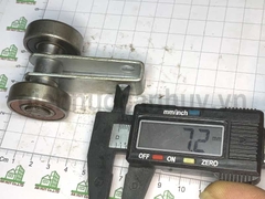 Bi treo 2 bánh nhỡ cửa lùa sắt