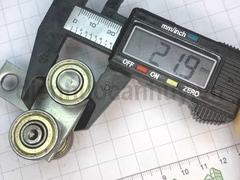 Trụ xoay 4 bánh bé cửa lùa sắt