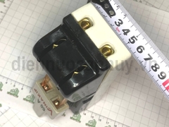 Cầu dao 2P 60A KHÔNG đảo chiều đế sứ Vinakip Cực đúc CD 31