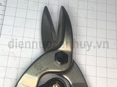 Kéo tôn nhọn Cong Phải Berry 40305250 (5 cái/hộp)