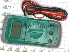 Đồng hồ vạn năng rẻ Berry - không có chức năng đo tụ điện