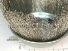 Bát đánh rỉ chổi sợi inox mềm lắp máy 100 phi 16