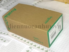 Mặt cho 3 thiết bị, size S Schneider AvatarOn A  M3T03P_WE - lắp với đế âm chữ nhật Sino