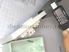 Công tắc cầu thang Schneider dòng AvatarOn A 16AX, size S Bắt Vít M3T31_2S_WE