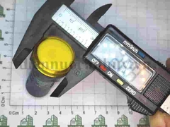 Đèn báo tủ điện schneider XA2 D22 màu vàng 220V AC XA2EVM8LC