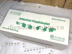 ổ cắm công nghiệp cố định, gắn mặt 4 lỗ 4x32A IP44 - MD124.OC.4X32