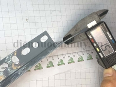 Sắt V lỗ giá kệ Xám 3x5cm - dài 2.4m