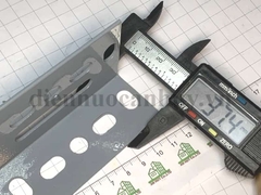 Sắt V lỗ giá kệ Xám 4x6cm - dài 2.4m
