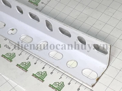 Sắt V lỗ giá kệ Trắng 3x3cm - dài 2m