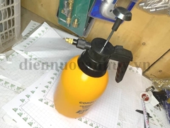 Bình phun nước tưới cây bơm tay 2 lít - corolla CG07050