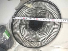 Quạt treo tường cánh 300 QTT300 Vinawin điện cơ