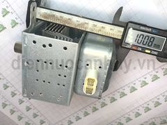 Súng lò vi sóng 623 6 lá chân dời lệch hướng