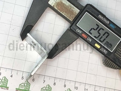 Tai khóa V bắt vít sắt mạ trắng lỗ phi 11 loại nhỏ 25xx25x27