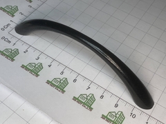 Tay nắm cong chữ C đen tròn lỗ 95mm