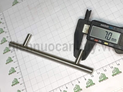 Tay nắm đũa inox 201 đặc phi 10 dài 15cm lỗ vít 96 mm