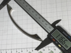 Tay nám tủ chữ C đầu nhọn lỗ 95mm