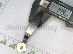 Tay nắm tủ quai xoang dài 125 mm inox mỏng 201 lỗ 105 mm