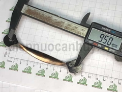 Tay nắm ngăn kéo loại ngắn 115 mm lỗ 95 mm hoa văn nâu đồng