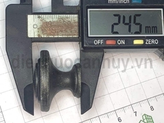 Tay nắm tròn gù mầu đen phi 32