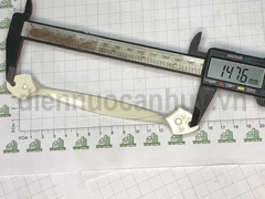 Tay nắm tủ áo hoa văn trắng dài 16 cm lỗ 128 mm