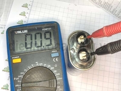 Tụ cao áp lò vi sóng loại thường HCH-212100AT85S Thông số 1.00µF 2100VAC. Linh kiện thay thế chuyên dụng giúp phục hồi chức năng làm nóng của lò