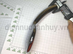 Vòi hoa sen cầm tay August Đường kính 9.5cm. Tay sen nhựa ABS mạ Crom sáng bóng, đầu phun nhựa chống tắc nghẽn