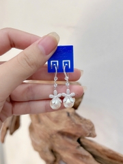 Hoa tai nữ bạc kết hợp với hạt ngọc trai thương hiệu BẠC HIỂU MINH HT404