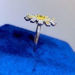 Nhẫn CECY Bạc ý 925 kim cương nhân tạo LAB GROWN Luxury Yellow daisy  R34