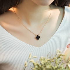 Bộ 2 sản phẩm cỏ bốn lá ( Khuyên - Dây chuyền )