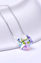 Dây chuyền pha lê Vuông Cecy Swarovski