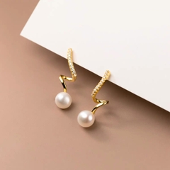 Khuyên tai bạc ý 925 mạ vàng 18k nữ tính mix ngọc trai CECY22071