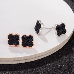 Khuyên tai cỏ bốn là bạc ý 925 pha lê Swarovski CECY 18064