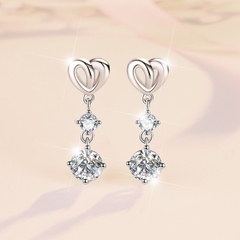 Khuyên tai bạc ý 925 kim cương MOISSANITE 5li Heart CECY K003