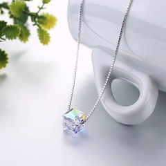 Dây chuyền pha lê Vuông Cecy Swarovski